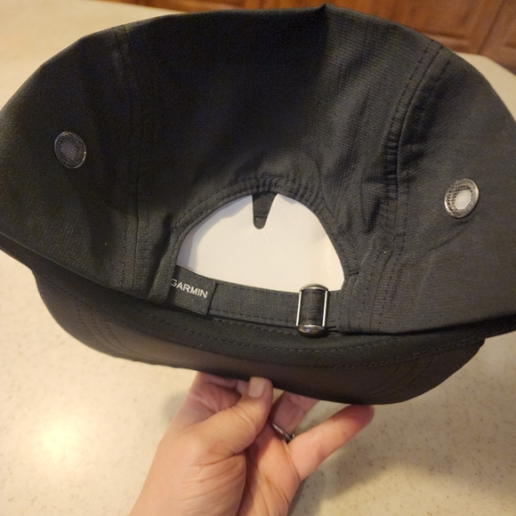 J1 - NWOT Garmin Adjustable Cap - Picture 2 of 2